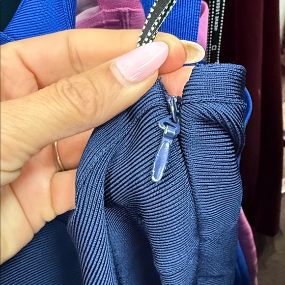 Herve Leger One-Shoulder Long Sleeve Bandage Minidress NEW WITHOUT HANGTAG - Picture 7 of 7